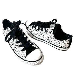 Converse All Star Women's 6.5-7 Black White Glossy Sneakers Lace Up Youth 5 Low